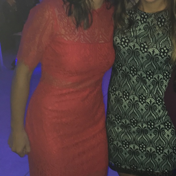 Lulu’s classic red midi dress. - Picture 1 of 8